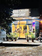 Salon exterior before visit